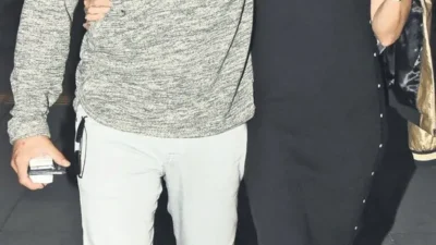 Oğulları Londra’da değil İstanbul’da okuyacak