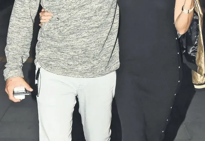 Oğulları Londra’da değil İstanbul’da okuyacak