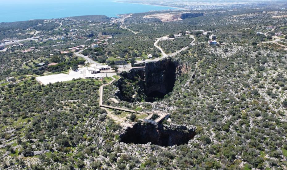 13 yıl önce kuruyan Cennet obruğunda yıllar sonra yeniden su kaynadı