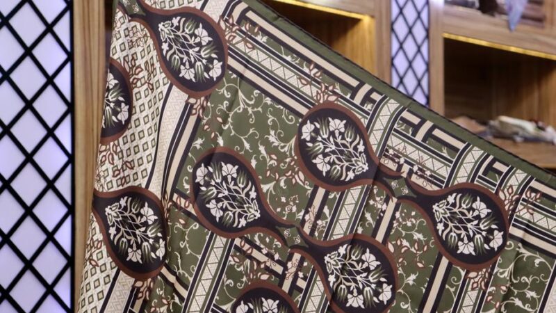 Her motif bir hikaye. Anadolu’nun sembolleri eşarplarda dile geliyor