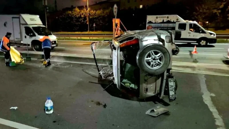 Alkollü sürücü viyadükte cipiyle yan yattı