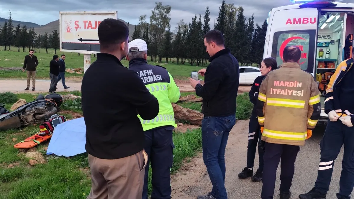 Devrilen motosikletin sürücüsü hayatını kaybetti
