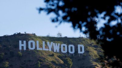 Hollywood yıldızlarından dev birleşmeye tepki. 1400’den fazla isimden mektup