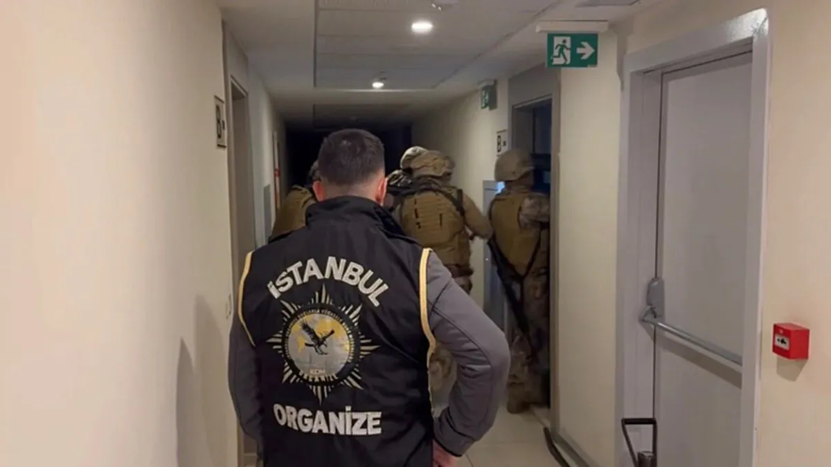 Karagümrük çetesine operasyon: 25 kişi tutuklandı!