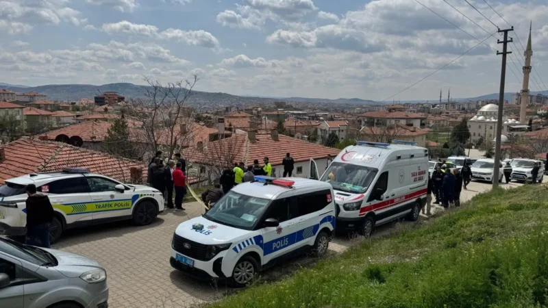 Motosiklet devrildi, 73 yaşındaki sürücü hayatını kaybetti