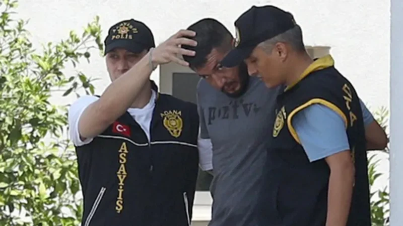 Adana'da öğretmen eşini ve kayınbiraderini öldürmüştü: O caniye verilen ceza belli oldu!