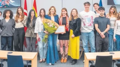 Seda Bakan’a İspanya’da büyük ilgi