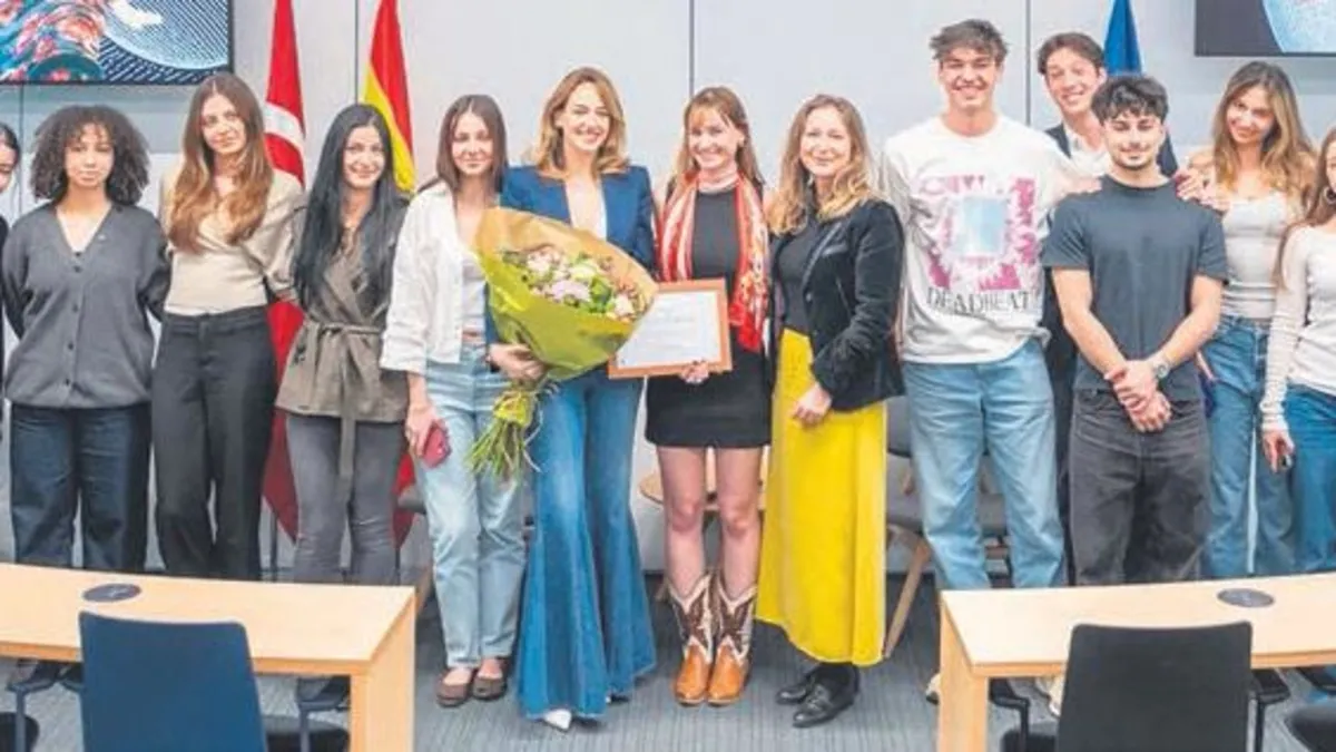 Seda Bakan’a İspanya’da büyük ilgi